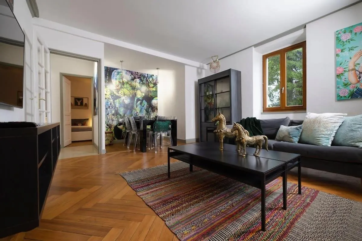 Central Chamonix - Quiet & Parking 5Px Apartment